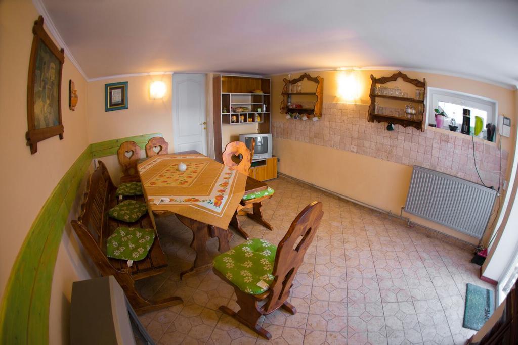Pensiunea Kristin Brasov Braşov Quarto foto
