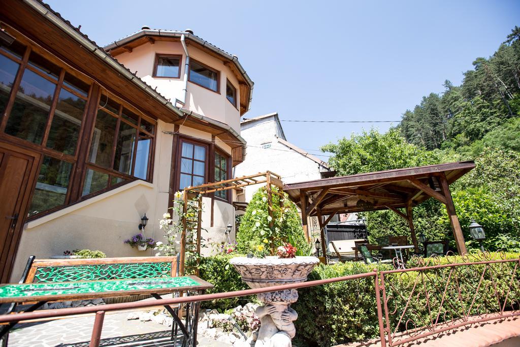 Pensiunea Kristin Brasov Braşov Exterior foto