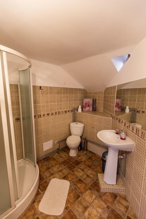 Pensiunea Kristin Brasov Braşov Exterior foto