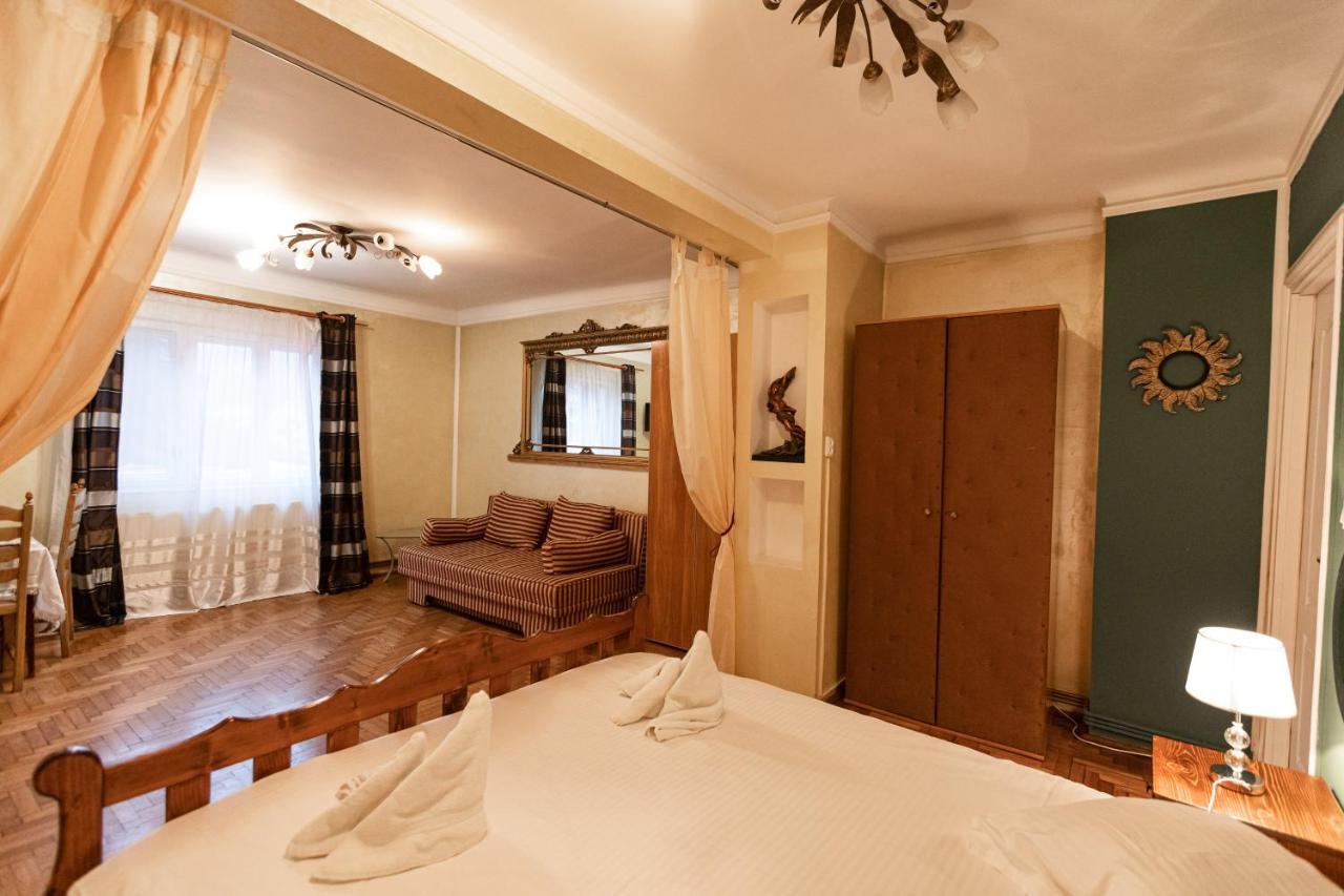 Pensiunea Kristin Brasov Braşov Exterior foto