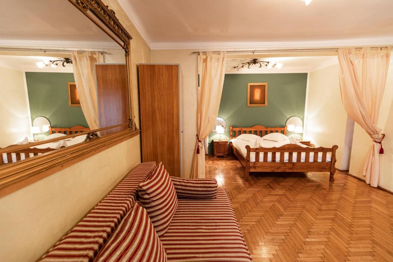 Pensiunea Kristin Brasov Braşov Exterior foto